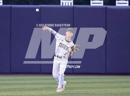 Thumbnail 2 in Rockwall vs. Mansfield (UIL 6A Area Playoff) photogallery.