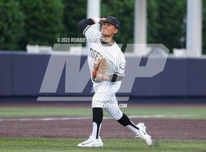 Thumbnail 1 in Rockwall vs. Mansfield (UIL 6A Area Playoff) photogallery.