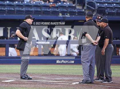 Thumbnail 1 in Rockwall vs. Mansfield (UIL 6A Area Playoff) photogallery.