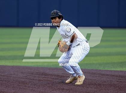 Thumbnail 3 in Rockwall vs. Mansfield (UIL 6A Area Playoff) photogallery.