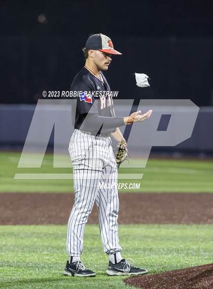 Thumbnail 2 in Rockwall vs. Mansfield (UIL 6A Area Playoff) photogallery.