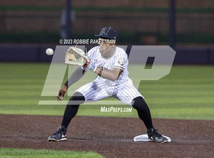 Thumbnail 2 in Rockwall vs. Mansfield (UIL 6A Area Playoff) photogallery.