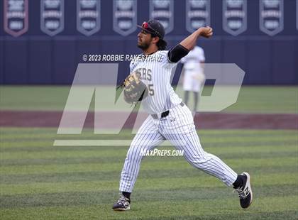 Thumbnail 1 in Rockwall vs. Mansfield (UIL 6A Area Playoff) photogallery.