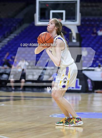 Thumbnail 1 in Lipan vs. Martins Mill (UIL 2A Final) photogallery.