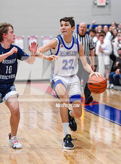 Thumbnail 3 in Brazos Christian vs Reicher Catholic photogallery.