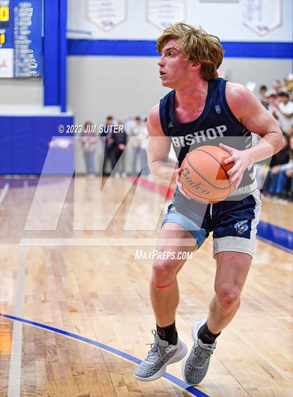 Thumbnail 3 in Brazos Christian vs Reicher Catholic photogallery.