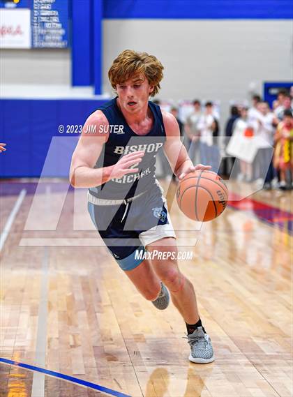 Thumbnail 2 in Brazos Christian vs Reicher Catholic photogallery.