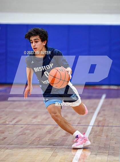 Thumbnail 2 in Brazos Christian vs Reicher Catholic photogallery.