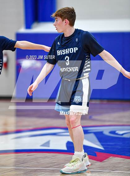 Thumbnail 2 in Brazos Christian vs Reicher Catholic photogallery.