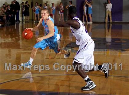 Thumbnail 1 in Fayetteville vs. Southside photogallery.