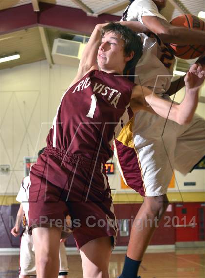 Thumbnail 3 in JV: Rio Vista @ Encina Prep photogallery.