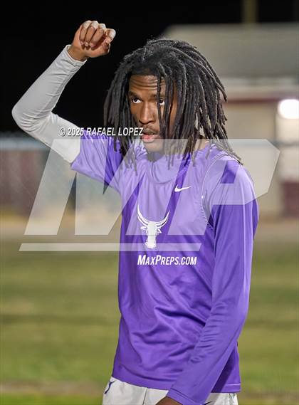 Thumbnail 2 in Dog Pound Invitational (4 x 400 Meter) photogallery.