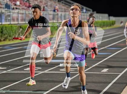Thumbnail 3 in Dog Pound Invitational (4 x 400 Meter) photogallery.