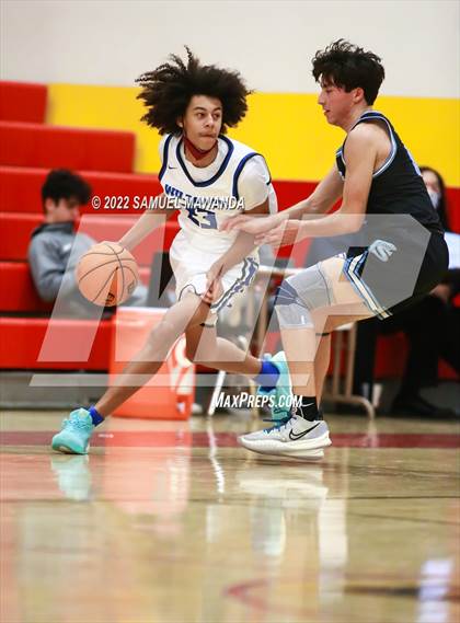 Thumbnail 2 in Windward vs  Saugus photogallery.