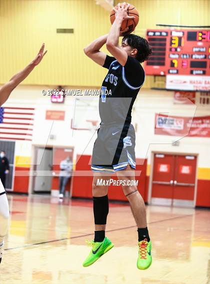 Thumbnail 1 in Windward vs  Saugus photogallery.
