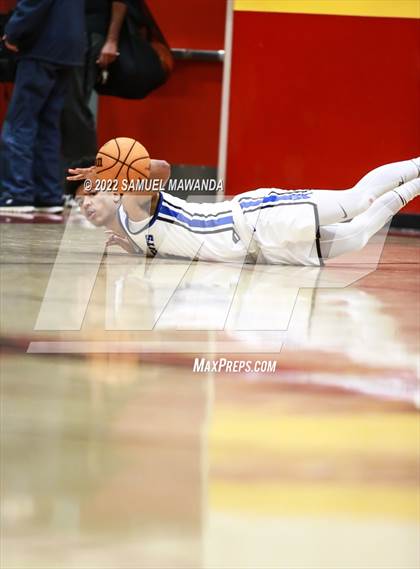 Thumbnail 1 in Windward vs  Saugus photogallery.