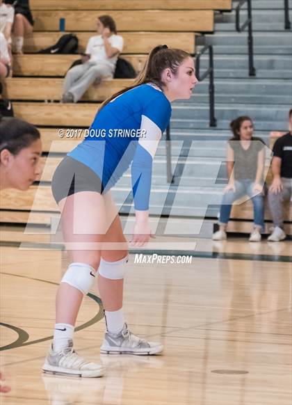 Thumbnail 3 in CCS Div2 Girls Volleyball Championship(Mountain View vs. Presentation) photogallery.