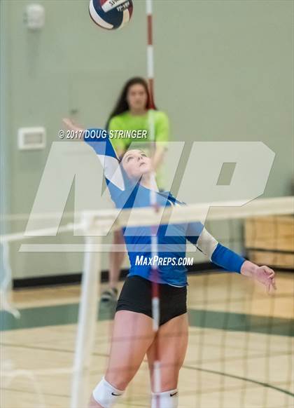 Thumbnail 3 in CCS Div2 Girls Volleyball Championship(Mountain View vs. Presentation) photogallery.