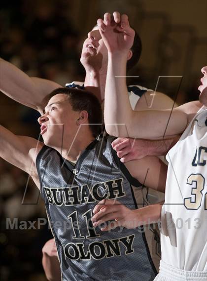 Thumbnail 3 in Central Catholic vs. Buhach Colony photogallery.
