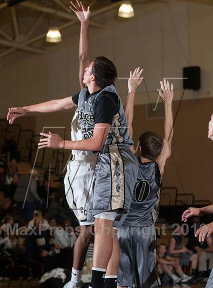 Thumbnail 3 in Central Catholic vs. Buhach Colony photogallery.