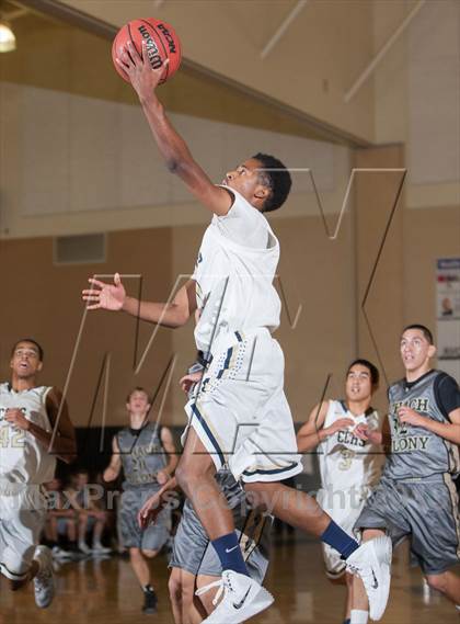 Thumbnail 2 in Central Catholic vs. Buhach Colony photogallery.