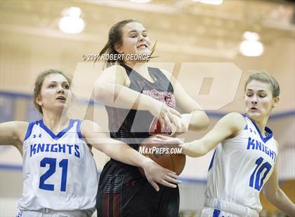 Thumbnail 2 in Muskego vs Oak Creek (WIAA D1 Sectional Semifinal) photogallery.