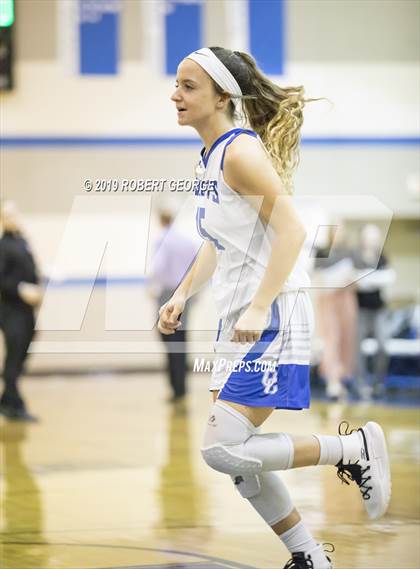 Thumbnail 1 in Muskego vs Oak Creek (WIAA D1 Sectional Semifinal) photogallery.