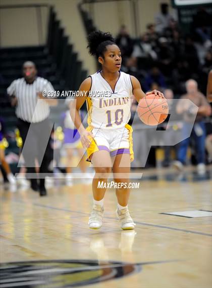 Thumbnail 2 in Mount Sinai vs. Sewanhaka (NYSPHSAA Class A Regional Playoff) photogallery.