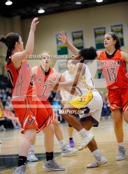 Thumbnail 3 in Mount Sinai vs. Sewanhaka (NYSPHSAA Class A Regional Playoff) photogallery.