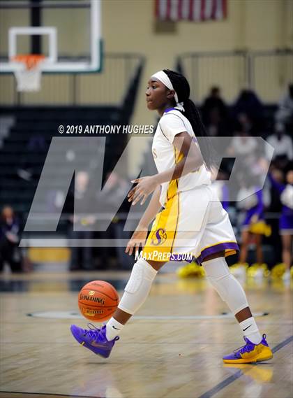 Thumbnail 3 in Mount Sinai vs. Sewanhaka (NYSPHSAA Class A Regional Playoff) photogallery.