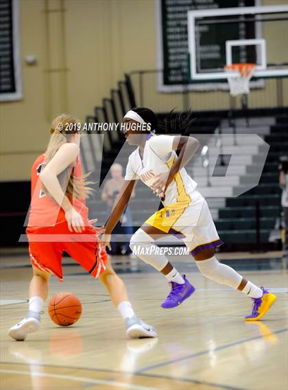 Thumbnail 1 in Mount Sinai vs. Sewanhaka (NYSPHSAA Class A Regional Playoff) photogallery.