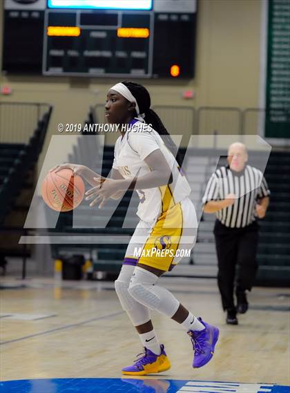 Thumbnail 2 in Mount Sinai vs. Sewanhaka (NYSPHSAA Class A Regional Playoff) photogallery.