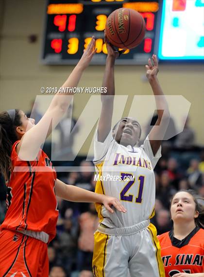 Thumbnail 3 in Mount Sinai vs. Sewanhaka (NYSPHSAA Class A Regional Playoff) photogallery.