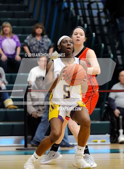 Thumbnail 3 in Mount Sinai vs. Sewanhaka (NYSPHSAA Class A Regional Playoff) photogallery.