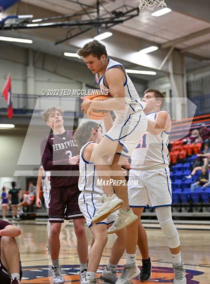Thumbnail 1 in Perryville vs Two Rivers photogallery.