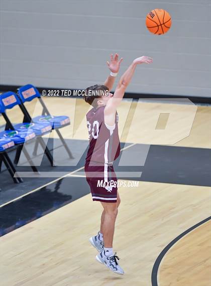 Thumbnail 2 in Perryville vs Two Rivers photogallery.
