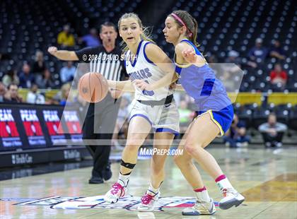 Thumbnail 1 in Burroughs vs. Lutheran (MSHSAA Class 5 Championship) photogallery.