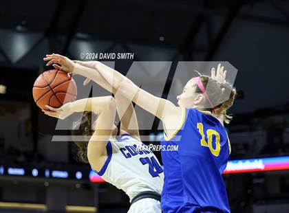 Thumbnail 1 in Burroughs vs. Lutheran (MSHSAA Class 5 Championship) photogallery.
