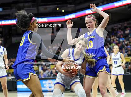 Thumbnail 1 in Burroughs vs. Lutheran (MSHSAA Class 5 Championship) photogallery.