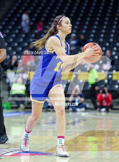 Thumbnail 2 in Burroughs vs. Lutheran (MSHSAA Class 5 Championship) photogallery.