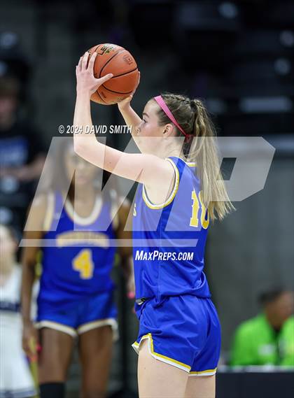 Thumbnail 1 in Burroughs vs. Lutheran (MSHSAA Class 5 Championship) photogallery.