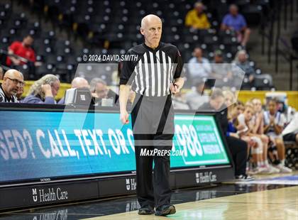 Thumbnail 3 in Burroughs vs. Lutheran (MSHSAA Class 5 Championship) photogallery.