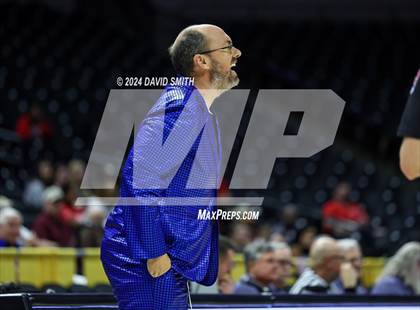 Thumbnail 1 in Burroughs vs. Lutheran (MSHSAA Class 5 Championship) photogallery.