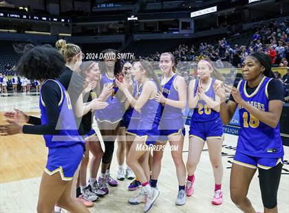 Thumbnail 3 in Burroughs vs. Lutheran (MSHSAA Class 5 Championship) photogallery.