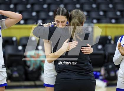 Thumbnail 1 in Burroughs vs. Lutheran (MSHSAA Class 5 Championship) photogallery.