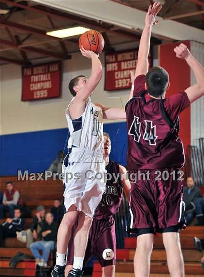 Thumbnail 1 in Malvern Prep vs. Conestoga (12th Annual Kobe Bryant Classic) photogallery.