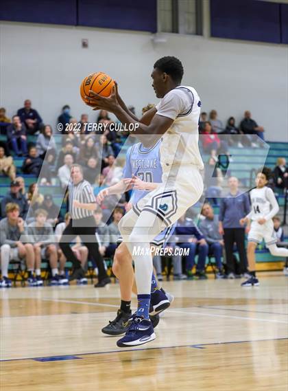 Thumbnail 3 in Westlake vs. Juan Diego Catholic (Eagle Holiday Shootout) photogallery.