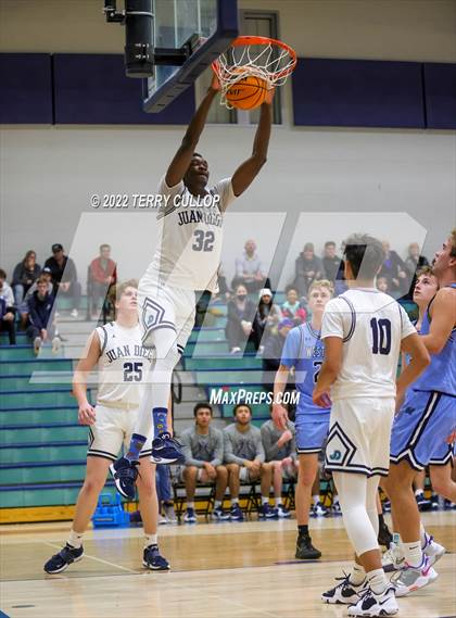 Thumbnail 1 in Westlake vs. Juan Diego Catholic (Eagle Holiday Shootout) photogallery.