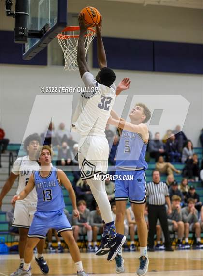 Thumbnail 2 in Westlake vs. Juan Diego Catholic (Eagle Holiday Shootout) photogallery.