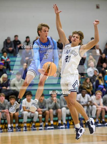 Thumbnail 1 in Westlake vs. Juan Diego Catholic (Eagle Holiday Shootout) photogallery.